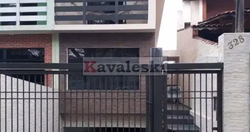Excelente sobrado de 4 andares localizado no parque fongaro.