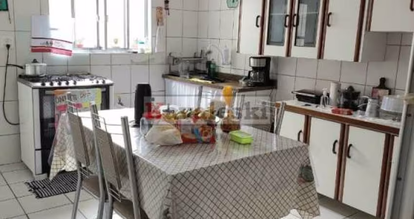 Sobrado c/ 2 Dormitórios -Bairro Vila Moraes