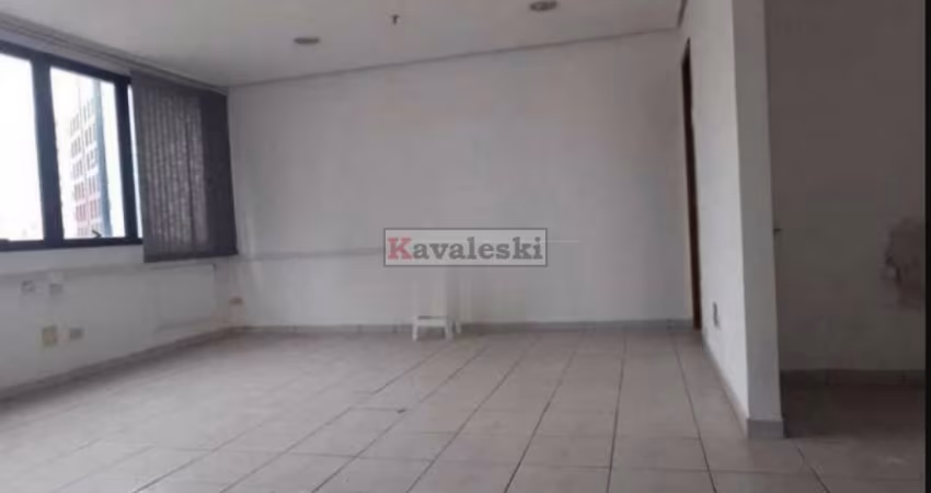 **Sala comercial a venda no bairro Saúde.