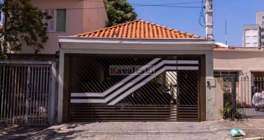 Sobrado à venda com 330m², 3 quartos e 4 vagas