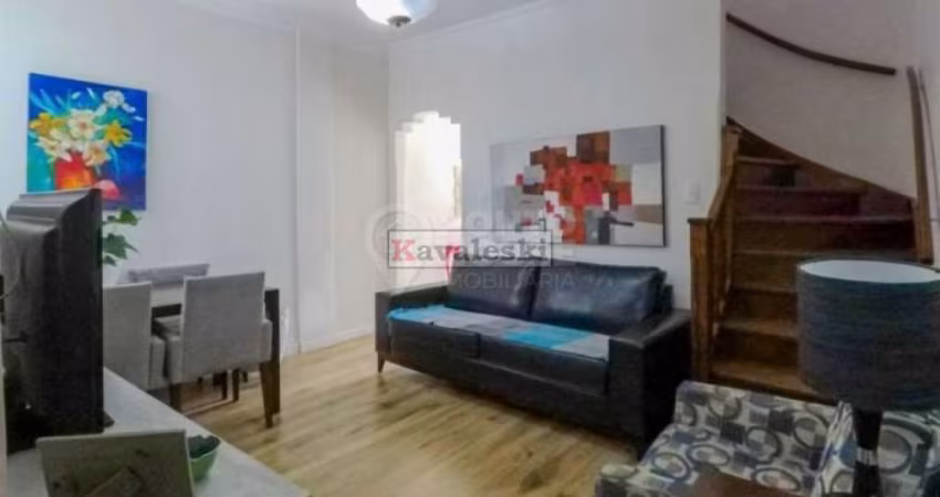 Sobrado com 3 Quartos e 2 banheiros à Venda, 80 m²