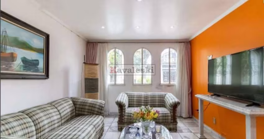 Casa à venda com 240m², 5 quartos e 4 vagas