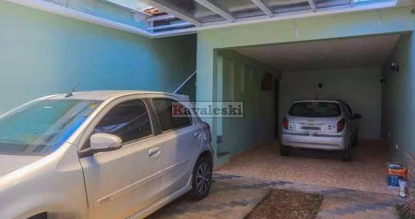 Sobrado maravilhoso com 3 dormitórios 1 suite 3 vagas - Quintal com Churrasqueira- Impecável
