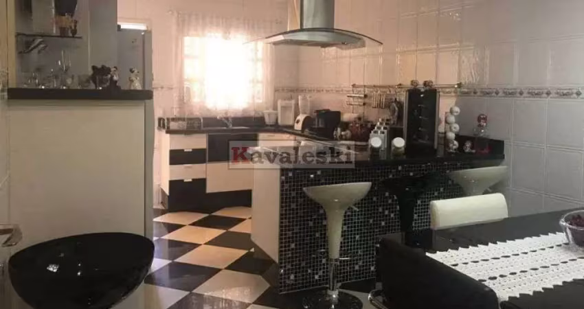 Casa com 3 quartos à venda na Rua José Modesto de Godói, --, Saúde, São Paulo