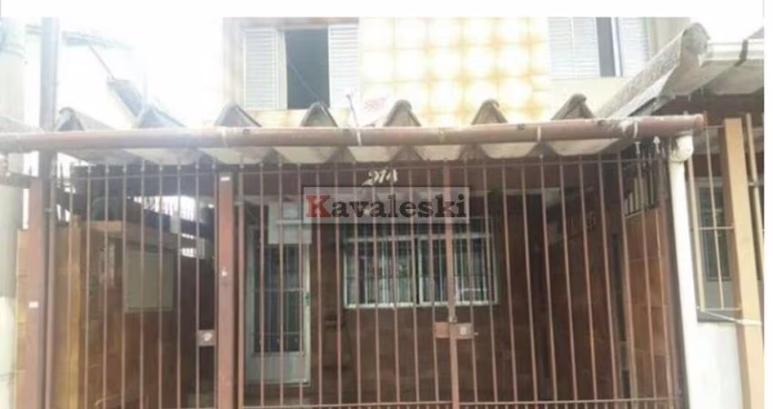 > 2 casas para moradia no mesmo terreno,700 metros do metrô Saúde