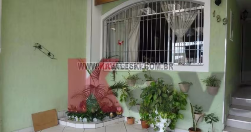 >  MARAVILHOSO SOBRADO AO LADO DE TODO O COMÉRCIO !...VILA DAS MERCÊS .