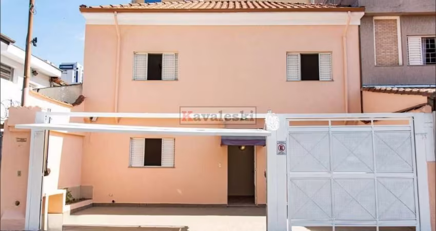 Sobrado à venda com 165m², 3 quartos e 2 vagas