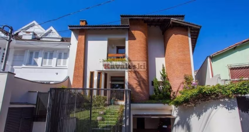 Fantastico sobrado Jd.Saude 400 m2 ac, 4 dormitórios 2suites, 4 vagas- Quintal -