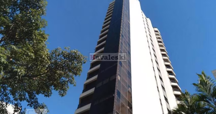 Apartamento  com 200m², 4 quartos e 3 vagas