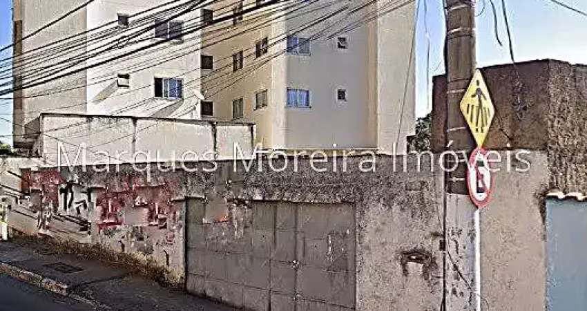 Casa com 3 quartos para alugar na Rua José Lourenço Kelmer, São Pedro, Juiz de Fora
