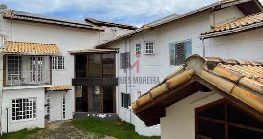 Excelente Casa para Alugar no Condomínio Portal da torre