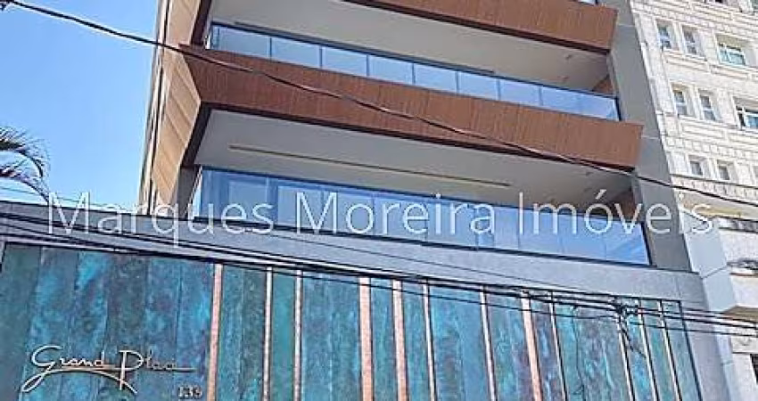 Lindo apartamento de frente para praça do Bom Pastor