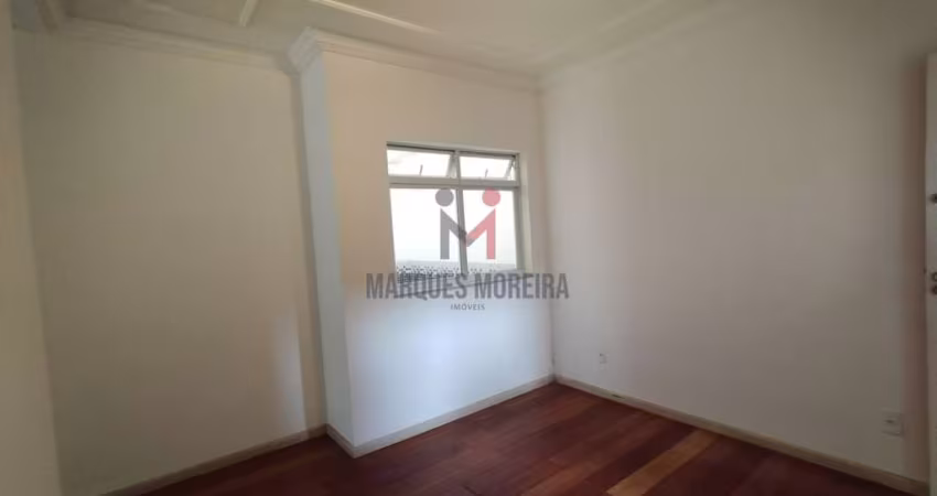 Ótimo apartamento de 2 quartos com suíte e vaga no Jardim Glória