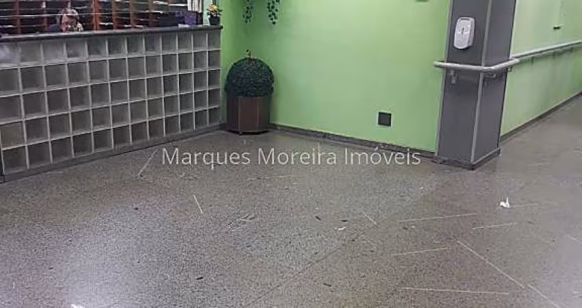 Excelente Sala Comercial de 42 m² - Sua Nova Sede de Sucesso!