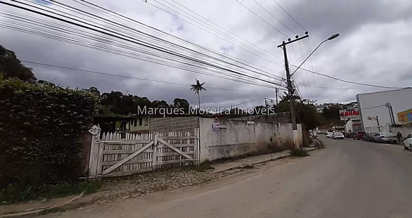Terreno a venda no bairro São Pedro.