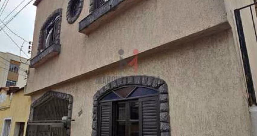 Conheça esta Casa Preciosa no Alto dos Passos!