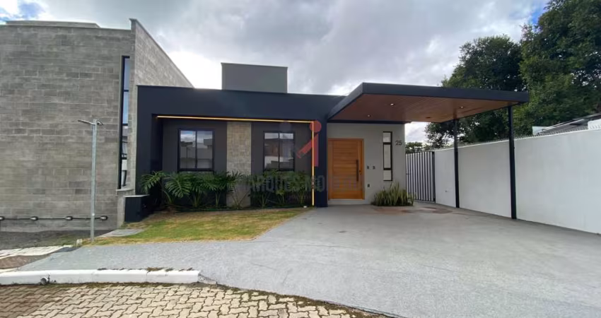 Espetacular casa em condomínio fechado