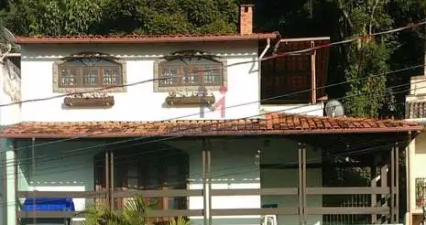 Casa com 4 quartos à venda na Rua Padre Nilton Hauck, 230, Democrata, Juiz de Fora