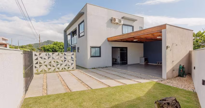 Casa com 3 quartos à venda na Varsóvia, 407, Itaguaçu, São Francisco do Sul