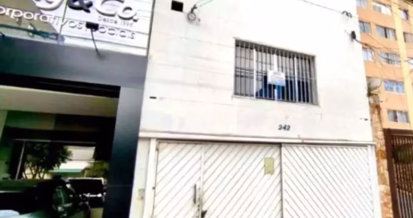 Prédio com 8 salas para alugar na Rua Icaraí, 242, Tatuapé, São Paulo