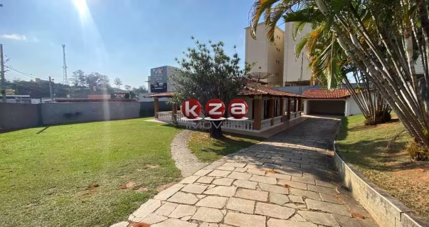 Casa para locação em vinhedo-sp, bairro santa claudina: 3 quartos, 2 suítes, 3 salas, 3 banheiros, 2 vagas de garagem, 350m² de área.