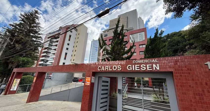 Sala comercial com 3 salas à venda na Rua Carlos Giesen, 1297, Exposição, Caxias do Sul