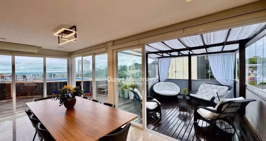 Cobertura duplex com piscina e totalmente mobiliada!