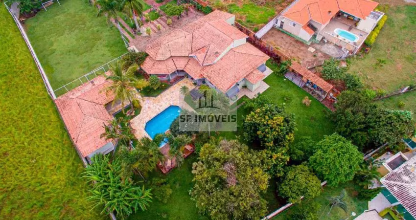 Excelente casa de alto padrão, 621m², à venda no condomínio aldeia da serrinha