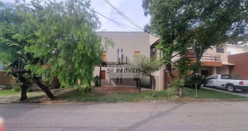 Ótima casa de 305m², 5 dormitórios, para alugar ou vender, no Granja Olga 1