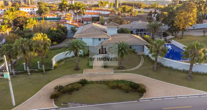 Maravilhosa mansão de 850m², 4 suítes, à venda no chácara santa maria