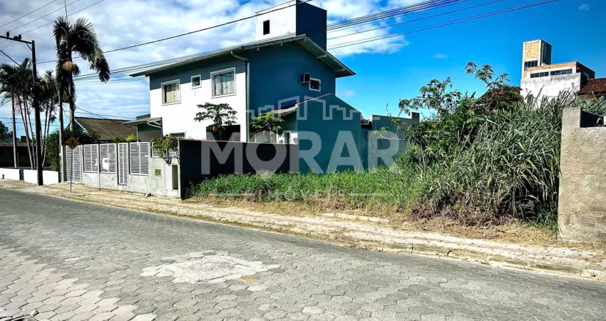 Terreno limpo plano e pronto para constuir - bombas - bombinhas, valor r$650.000,00 à vista.