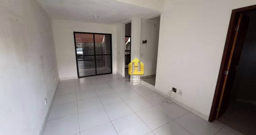 Casa Triplex com 3 dormitórios à venda em Nova Parnamirim/RN