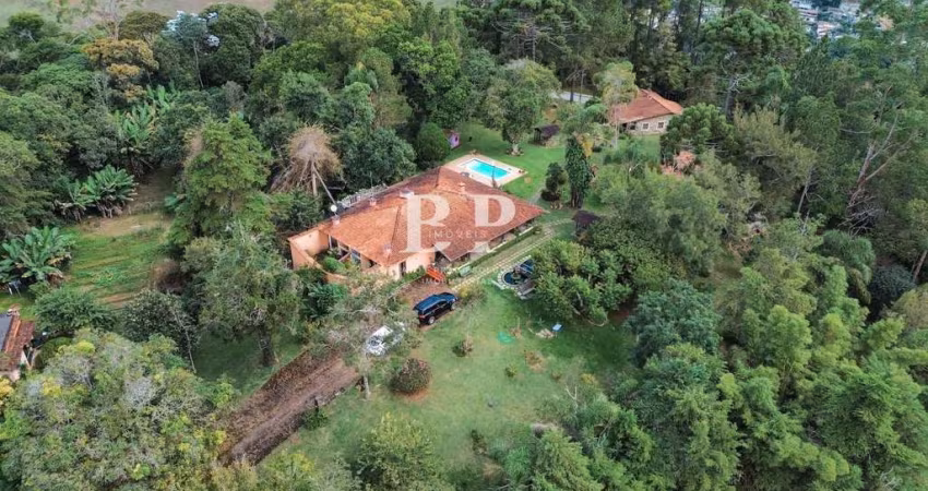 Sítio para Venda em Teresópolis, Jardim Salaco, 3 dormitórios, 3 suítes, 4 banheiros, 4 vagas