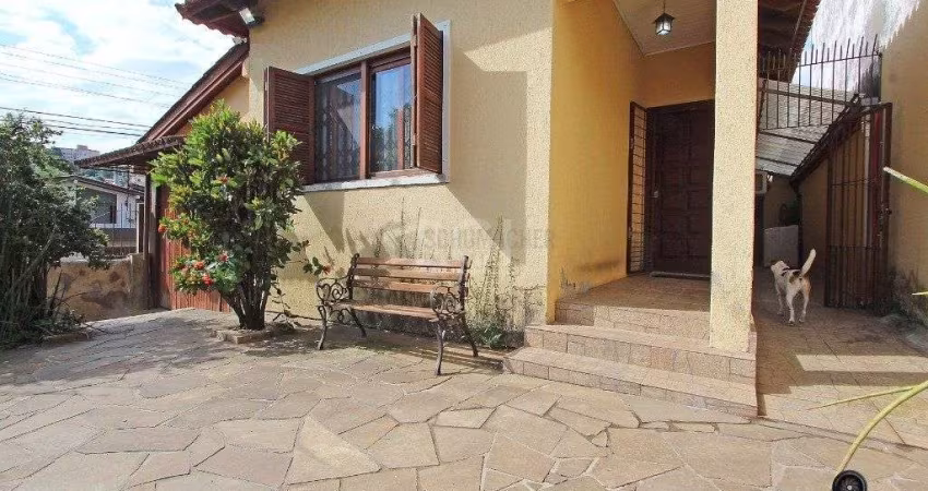 Casa para Venda - 150m², 2 dormitórios, 2 vagas - Nonoai