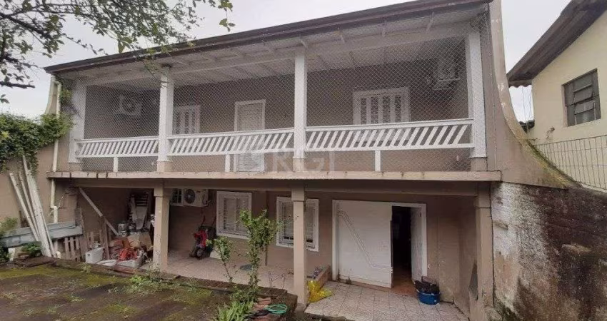 Casa para Venda - 120m², 2 dormitórios, 4 vagas - Cavalhada