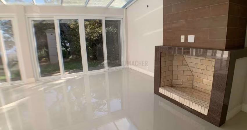 Casa Condominio para Venda - 343m², 3 dormitórios, sendo 3 suites, 2 vagas - Tristeza