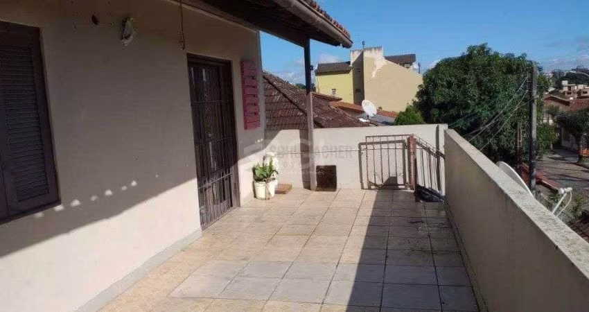 Casa para Venda - 200m², 6 dormitórios, 4 vagas - Tristeza