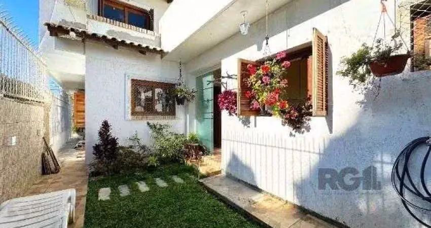Casa em porto alegre, no bairro espirito santo, com 3 dormitório(s), e 3 banheiros, à venda.
