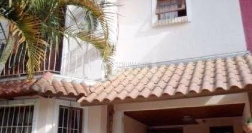 Casa Condominio para Venda - 162m², 3 dormitórios, sendo 1 suites, 2 vagas - Guarujá