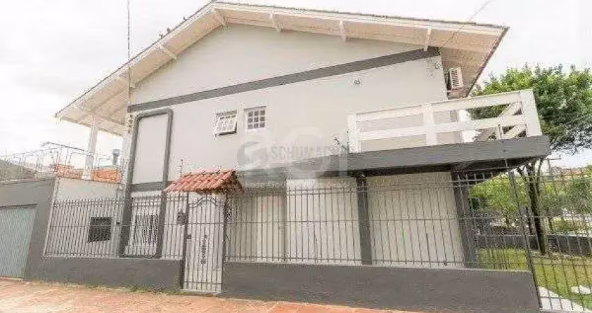 Casa para Venda - 238.35m², 4 dormitórios, sendo 1 suites, 2 vagas - Nonoai
