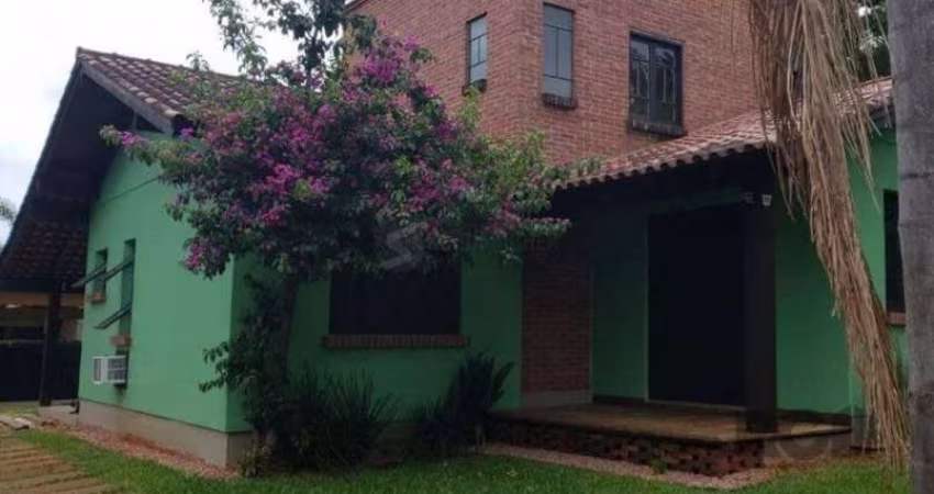 Casa 2 suítes com vaga de garagem no bairro Nossa Senhora de Fátima em Gramado