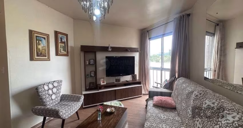 Apartamento a venda, dois dormitórios mobiliado no bairro Cristal.