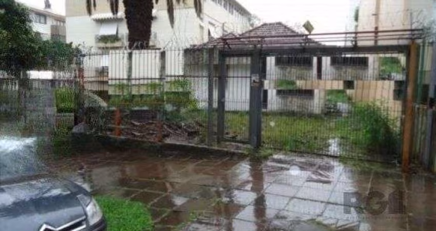 Casa à venda 350 m² Rua Lagoinha, Petrópolis, Porto Alegre