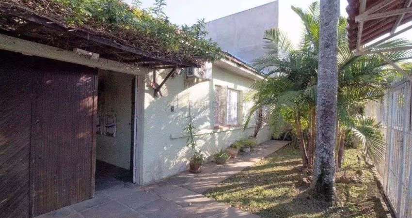 Casa de 3 dormitórios no bairro Santa Maria Goretti