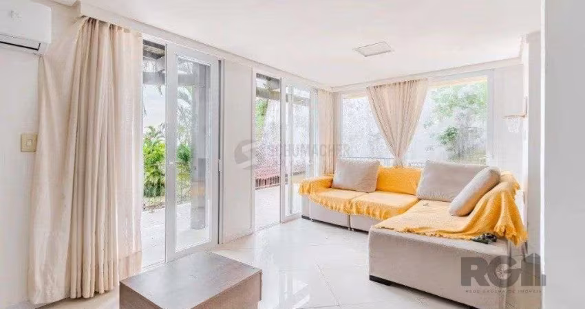 Casa com 3 dormitórios no bairro Jardim Isabel