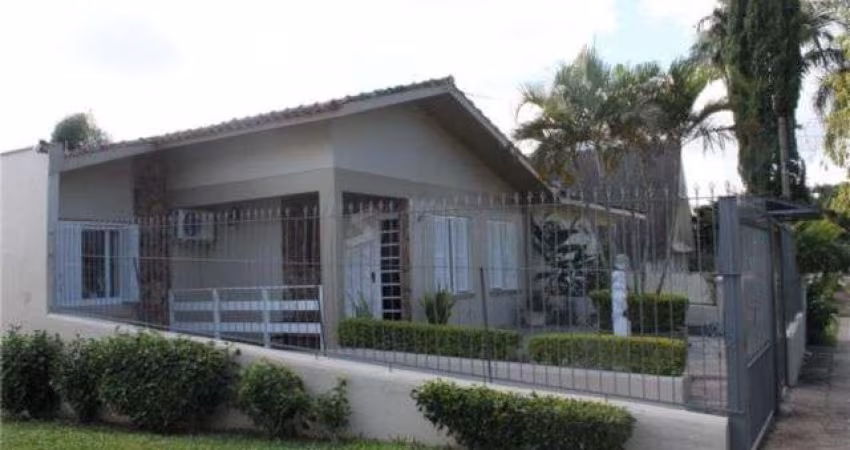 Casa para Venda - 200m², 4 dormitórios, sendo 1 suites, 3 vagas - Ipanema