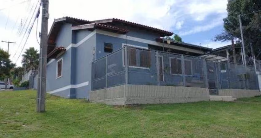 Casa para Venda - 171.1m², 3 dormitórios, sendo 1 suites, 2 vagas - Santa Tereza