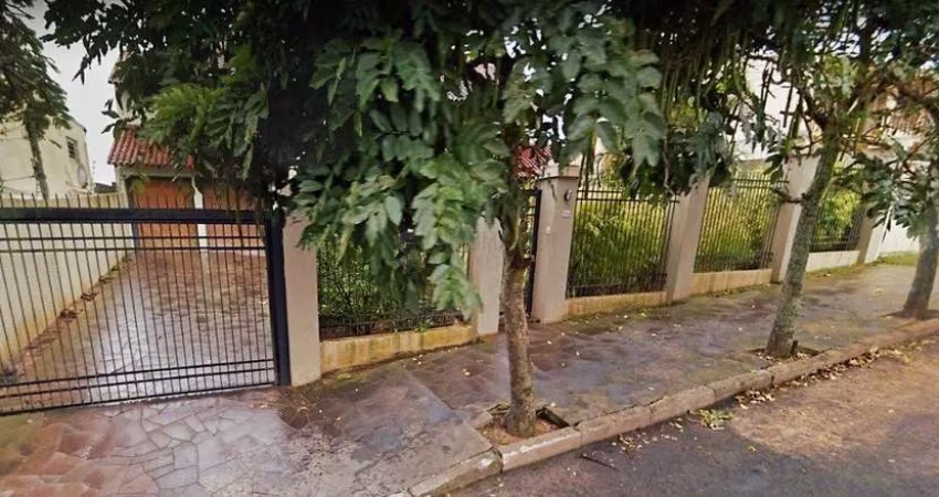 Casa para Venda - 432m², 3 dormitórios, 1 vaga - Tristeza
