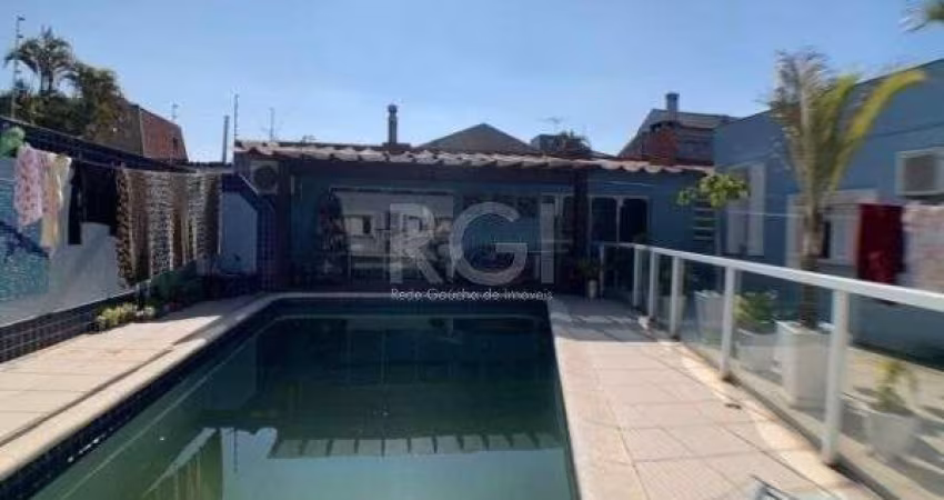 Casa para Venda - 333m², 3 dormitórios, sendo 1 suites, 4 vagas - Ipanema