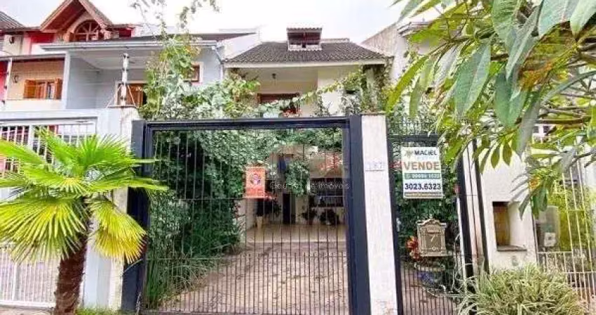 Casa em porto alegre, no bairro espírito santo, com 3 dormitório(s), à venda.
